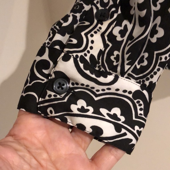 ANN TAYLOR Petite Print Notched Neckline Blouse - Picture 4 of 6